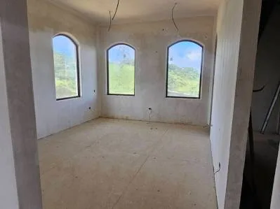 Spectacular Mountain-Top Estate with Unmatched 180° Lake & Volcano Views, photo 8