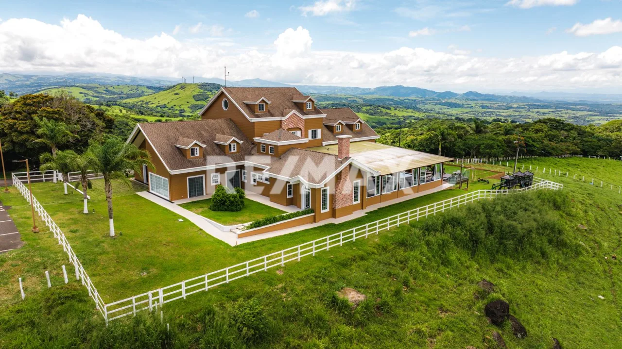 Mansion Morenas One of Costa Rica’s Most Extraordinary Private Estates in the Lake Arenal Highlands, photo 5