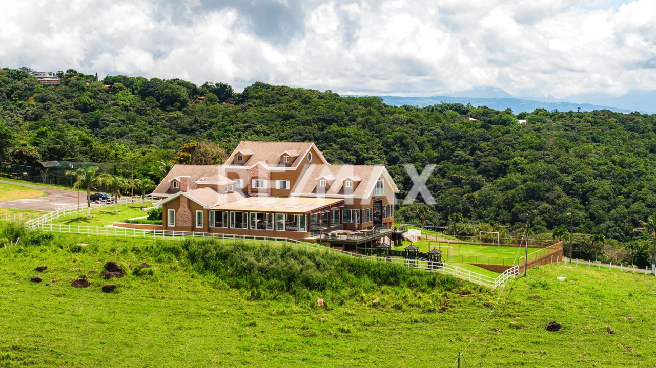 Mansion Morenas One of Costa Rica’s Most Extraordinary Private Estates in the Lake Arenal Highlands, photo 7