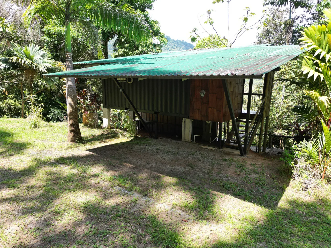 PROPERTY WITH ONE BEDROOM HOME AND EXTRA LOT BUILDING WITH NATURE VIEWS, IN LA FLORIDA BARU – 2.5 ACRES, photo 6