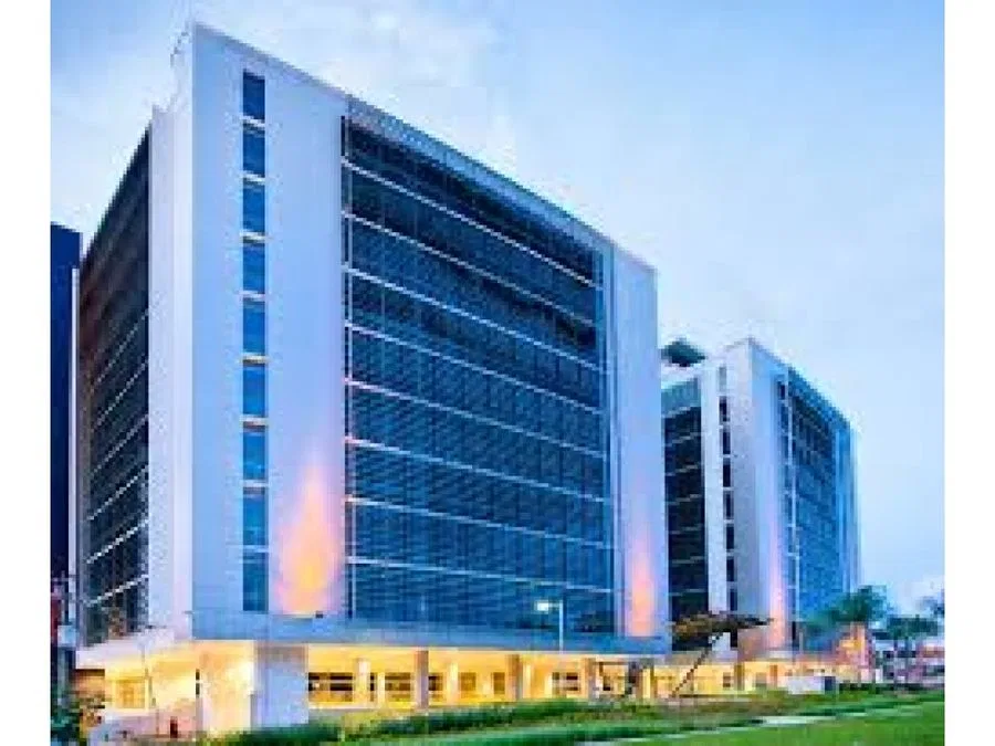 Venta de Oficina en Obra Gris en Centro Corporativo El Tobogán