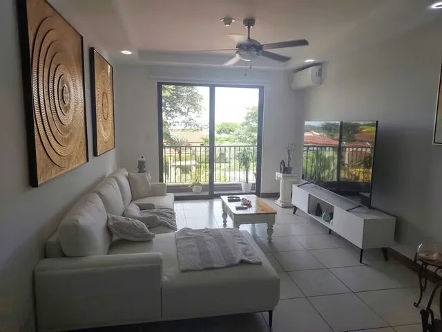 Ubicación: San José, Santa Ana, Pozos