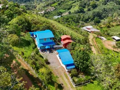 Rural Cozy Chalet with Tiny Lovely Guest Casita.