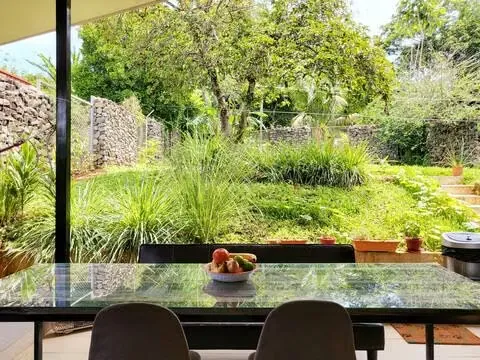A beautiful house 2/2. Very close to Tivives Beach and El Encanto waterfall. Less than an hour from beaches on the rich coast such as Jaco, Punta Leona, Caldera, and Puntarenas.