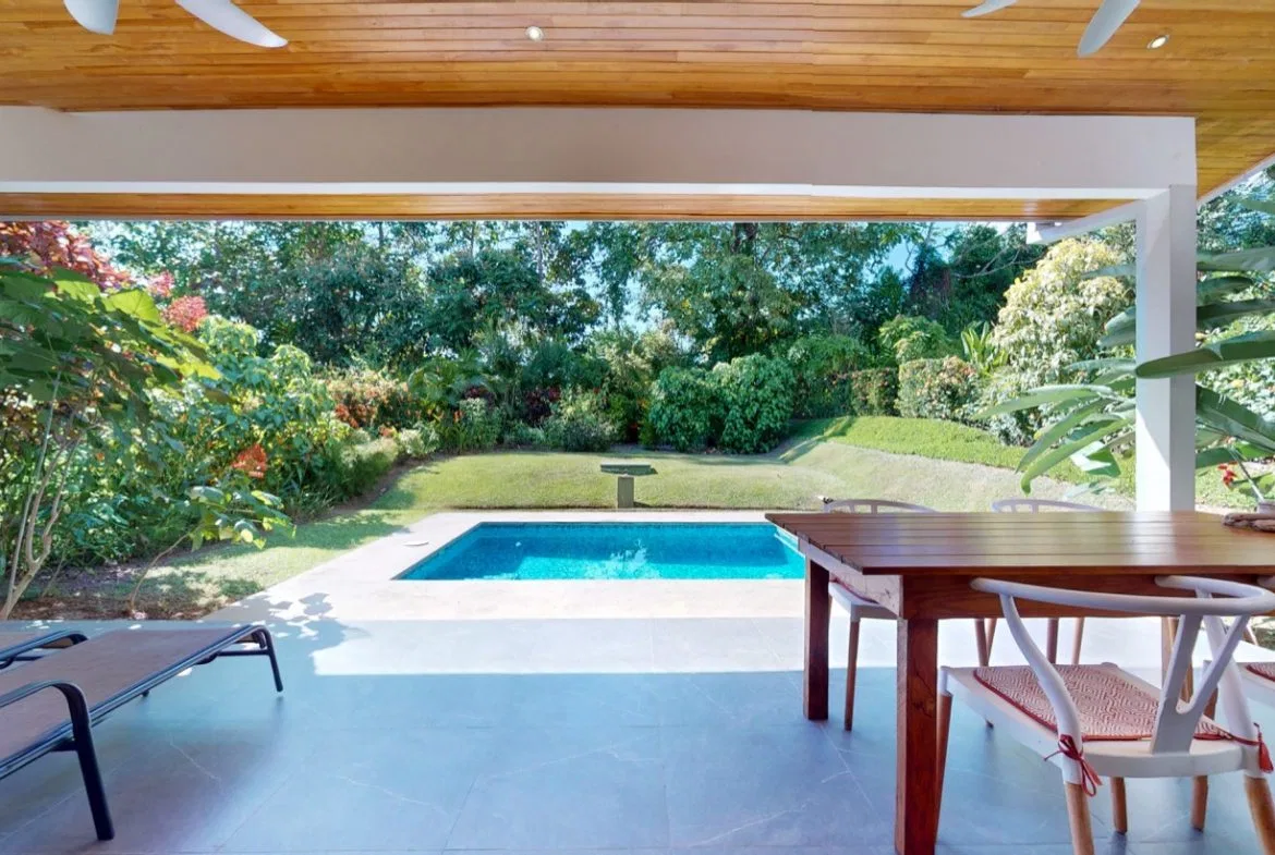 TURNKEY 2-BEDROOM RENTAL PROPERTY WITH PRIVATE POOL AND PROVEN INCOME POTENTIAL, photo 4