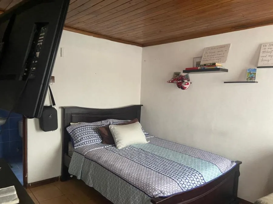 Venta de casa con cuatro habitaciones en Guayabos, Curridabat $460.00 #CE002 - Venta en Curridabat, photo 12