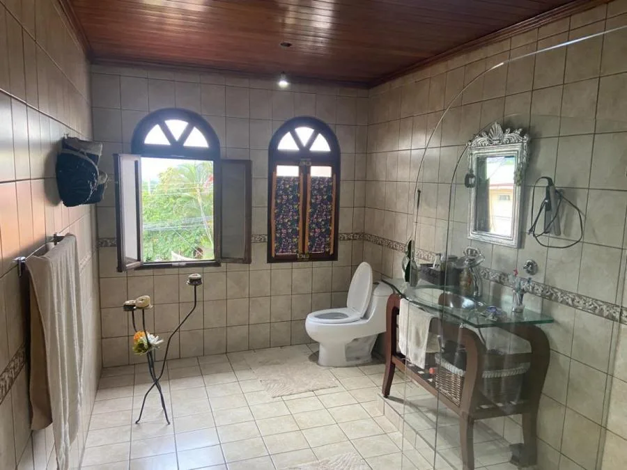Venta de casa con cuatro habitaciones en Guayabos, Curridabat $460.00 #CE002 - Venta en Curridabat, photo 14