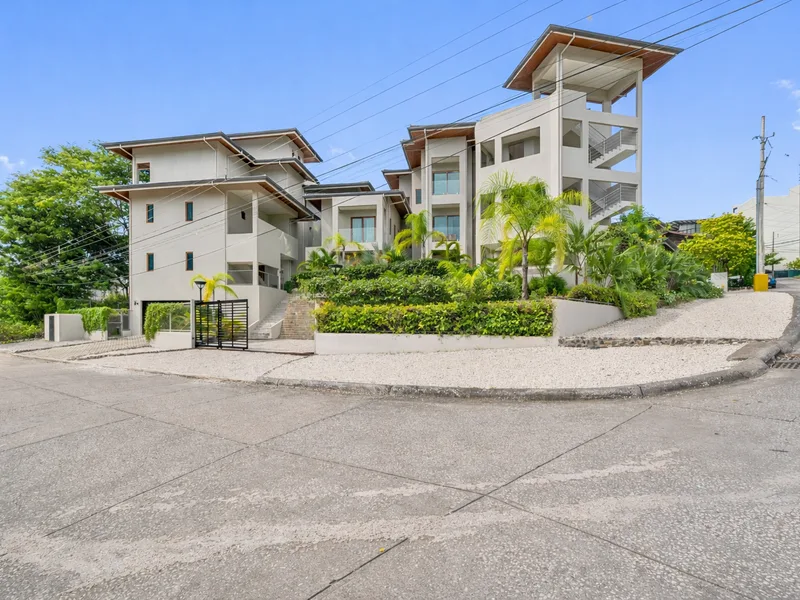 3 Bed Condo For Sale in Tamarindo, photo 9