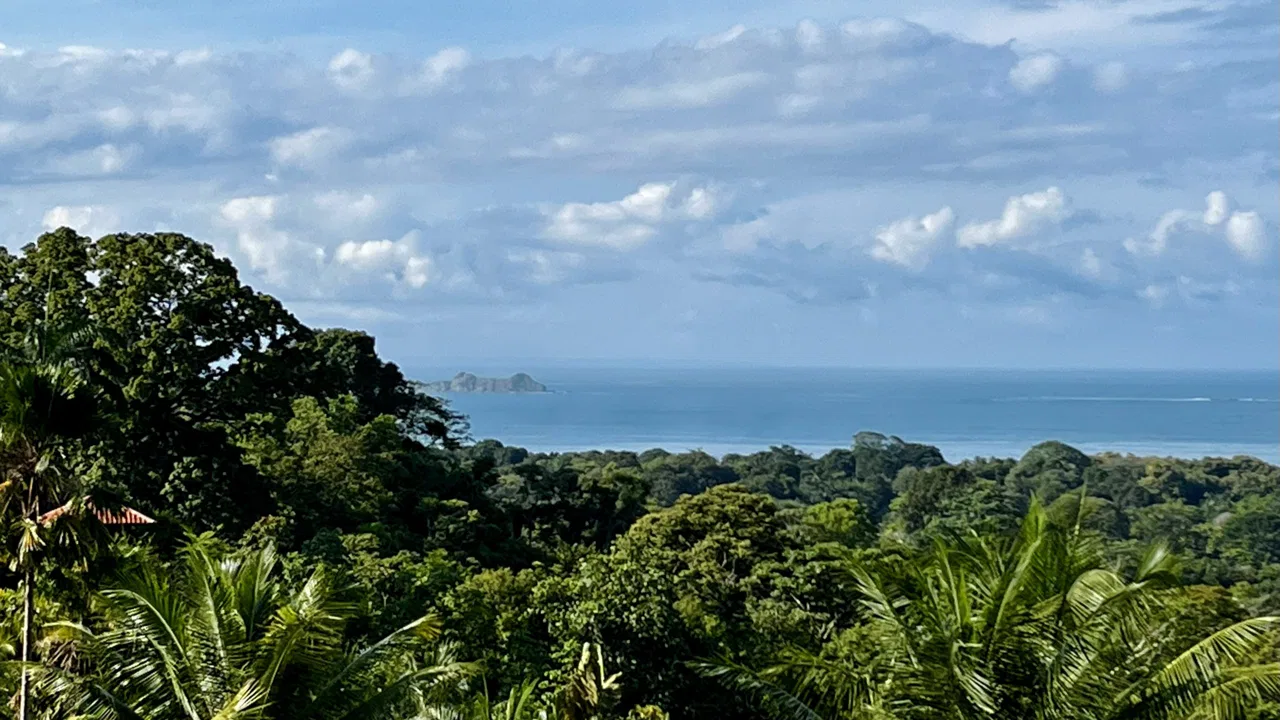 SUNSET ELEGANCE IN UVITA – 1.25 ACRES, photo 4