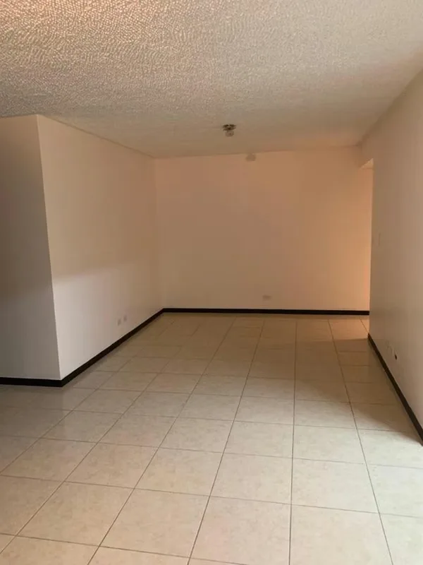 Rebajado !! Apartamento en concasa para alquiler : Condominio Villas del Campo,segundo piso ,disponible a partir del 15 de setiembre , 2 parqueos , uno techado, photo 5