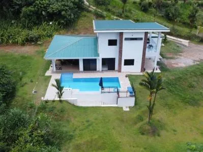 Espectacular casa contemporánea de 3 dormitorios, 3 baños y piscina, Calle Quetzal, Ojochal, photo 3