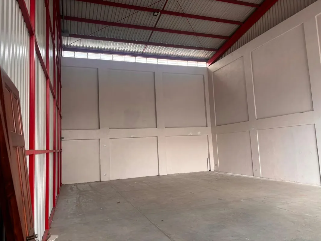 Bodega apta para gimnasio, outlet, tienda, almacenar producto,