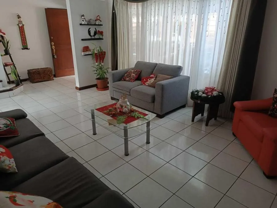 Venta de Casa Amplia y Versátil en Bello Horizonte, Escazú / Mls. 25-1165 OFC JB - Venta en Escazú, photo 9