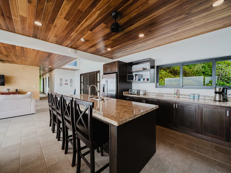 5 Bed Single Family Homes For Sale in Dominical, photo 7
