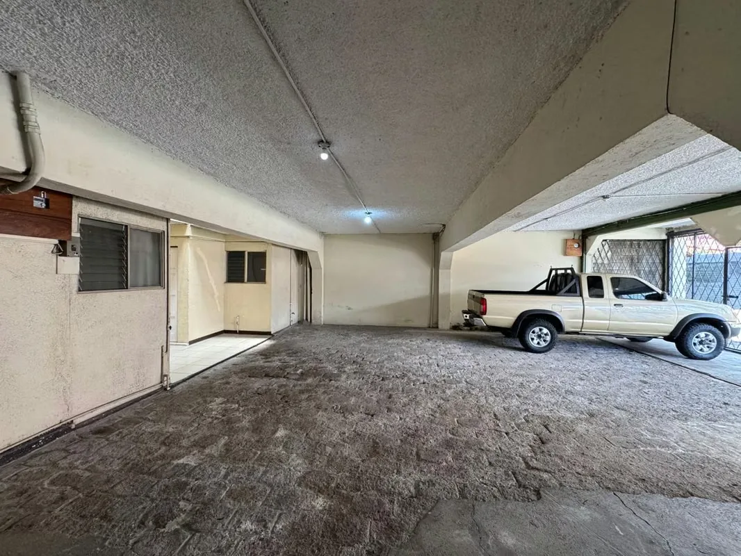 Building for Sale with 11 Apartments in Sabana Sur | Investment with Immediate Cash Flow