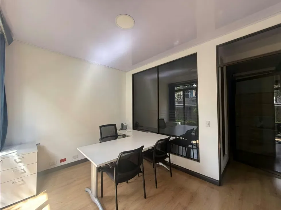 Se vende un edificio comercial de un solo nivel con una ubicación privilegiada en el corazón de San Pedro, diseñado con un estilo moderno y construido con altos estándares de ..., photo 12