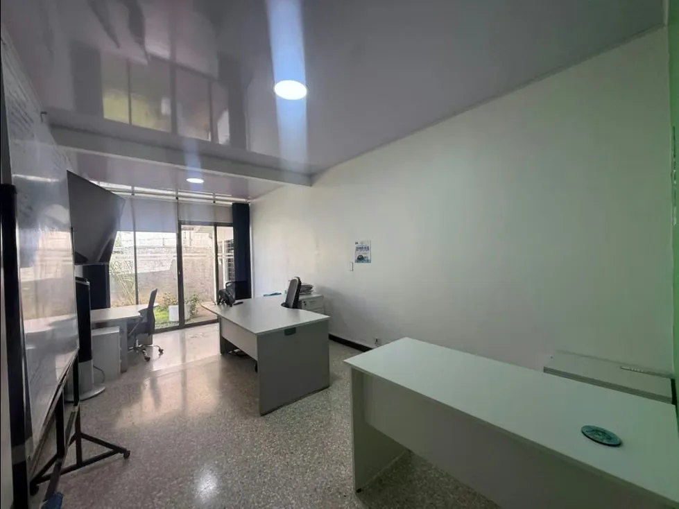 Se vende un edificio comercial de un solo nivel con una ubicación privilegiada en el corazón de San Pedro, diseñado con un estilo moderno y construido con altos estándares de ..., photo 6