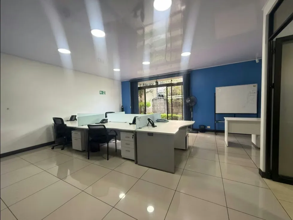 Se vende un edificio comercial de un solo nivel con una ubicación privilegiada en el corazón de San Pedro, diseñado con un estilo moderno y construido con altos estándares de ..., photo 8