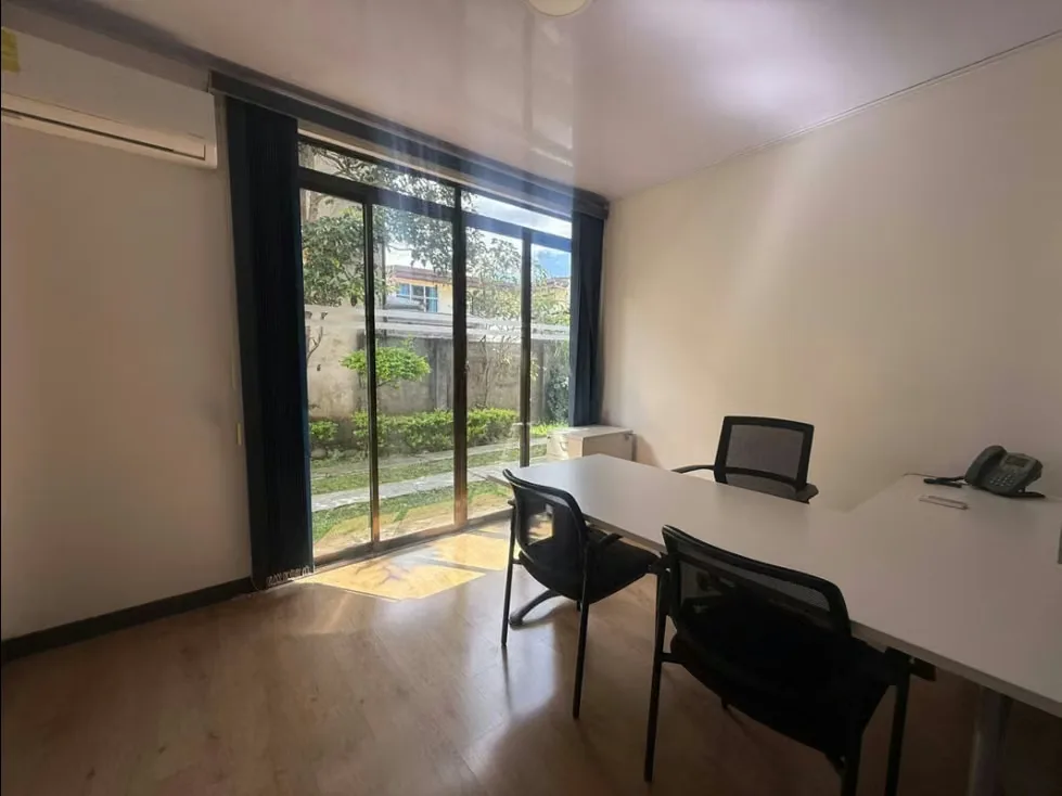Se vende un edificio comercial de un solo nivel con una ubicación privilegiada en el corazón de San Pedro, diseñado con un estilo moderno y construido con altos estándares de ..., photo 9