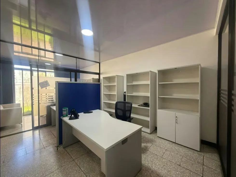 Se vende un edificio comercial de un solo nivel con una ubicación privilegiada en el corazón de San Pedro, diseñado con un estilo moderno y construido con altos estándares de ..., photo 10