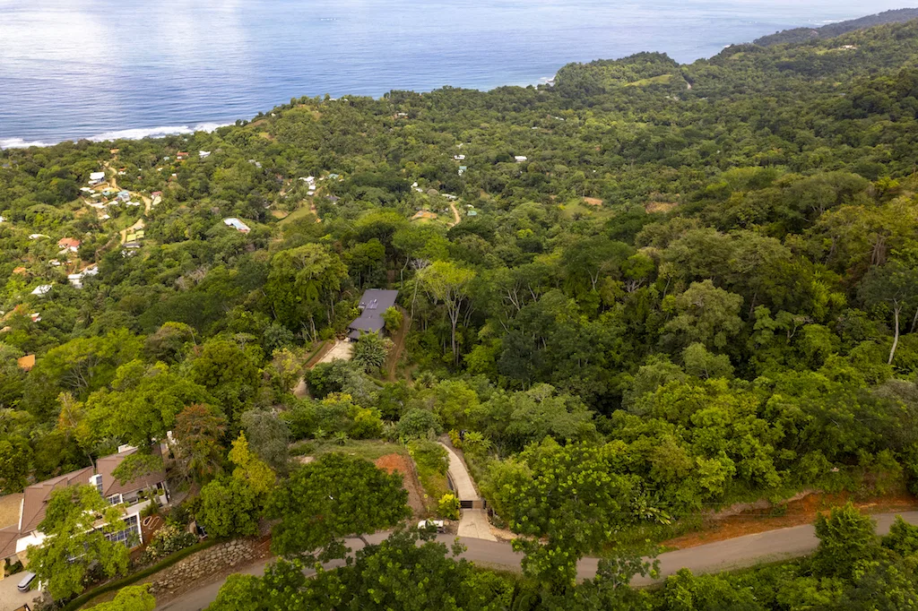 AMAZING HOUSE AND GUEST HOUSE WITH EXTRA BUILDING SITES – 16.14 ACRES, photo 6