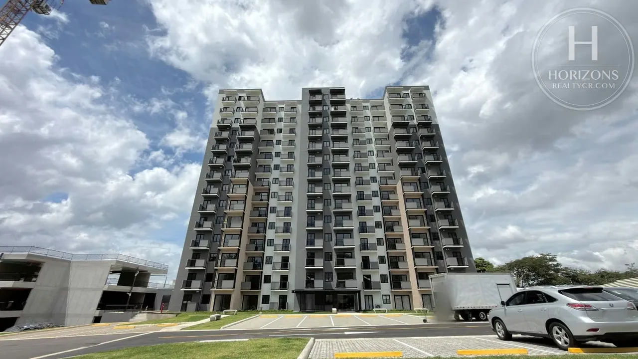 Se Alquila Apartamento Condominio Khaya Ruta Uno Barreal de Heredia 2 Habitaciones y Balcón Piso 5 NJA1471JB