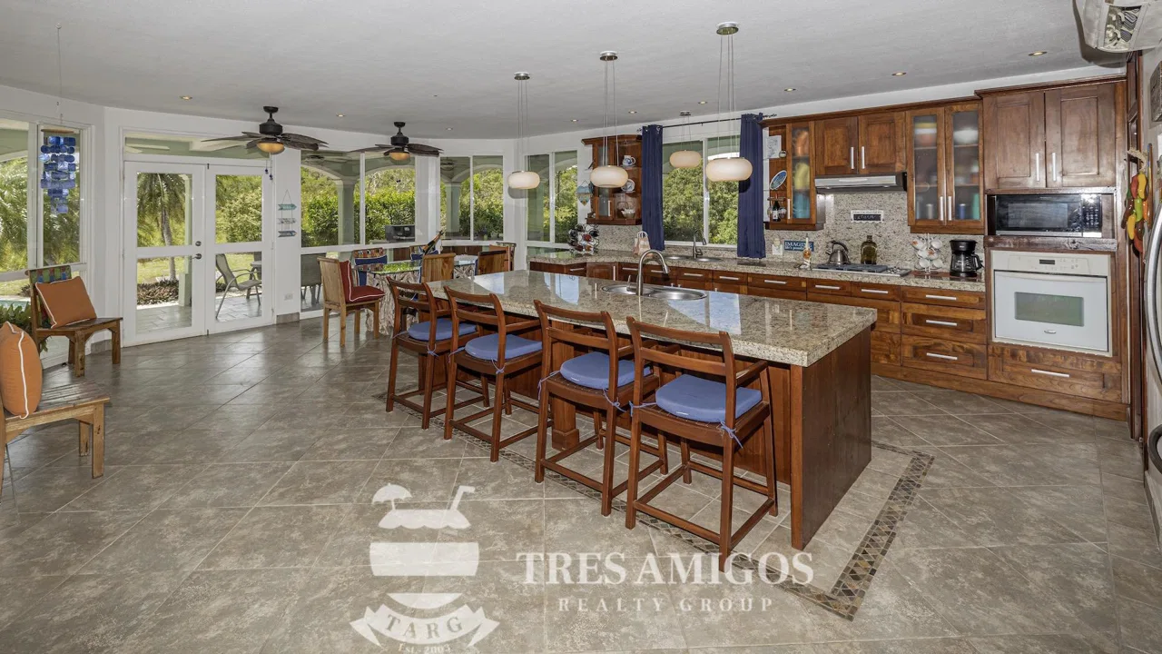 SUNSET VILLA, photo 13