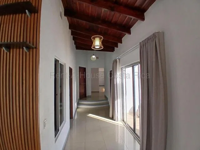 Se vende hermosa casa en Condominio ubicado en Bolivar de Grecia. Nuevo Precio: colones. Hermosa y amplia propiedad con 312 m2 de terreno y 312 m2 de construccion, disenada para ..., photo 2