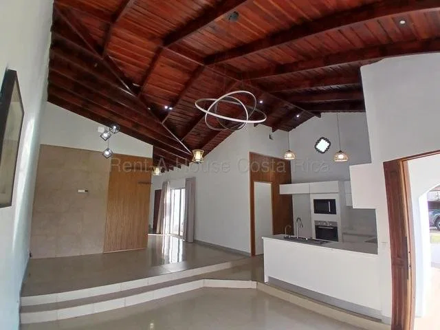 Se vende hermosa casa en Condominio ubicado en Bolivar de Grecia. Nuevo Precio: colones. Hermosa y amplia propiedad con 312 m2 de terreno y 312 m2 de construccion, disenada para ..., photo 12