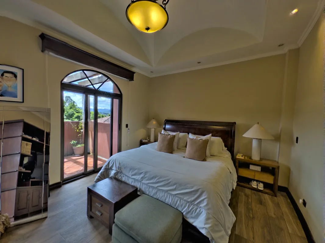 CASA EN VENTA COLINAS DE MONTEALEGRE QUE COMBINA LUJO UBICACIÓN Y DISEÑO, photo 13