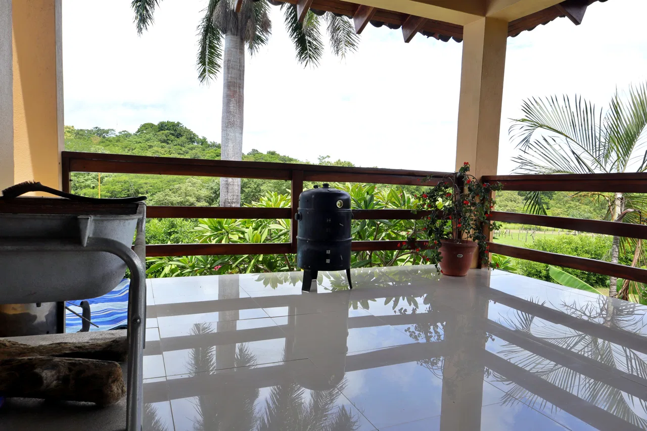 Tropical 3BR Home on a 1.24-Acre Lot Near Playa Avellanas, photo 24