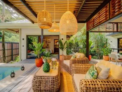 Moderna Casa de 3 Habitaciones Llave en Mano – A pocos minutos Caminando de Playa Chiquita