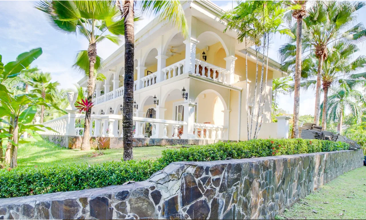 Quebrada Estate