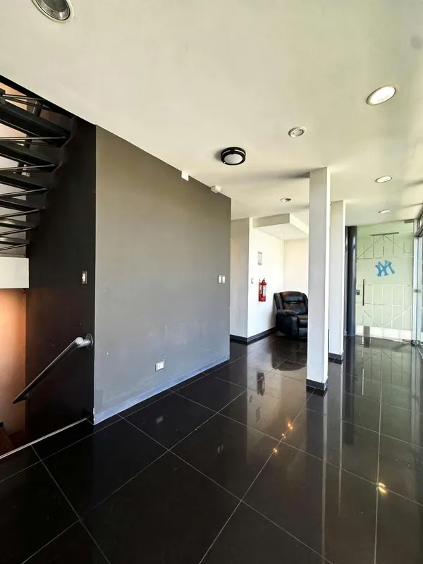 COMMERCIAL INVESTMENT OPPORTUNITY FOR SALE IN SANTA ANA*, photo 2