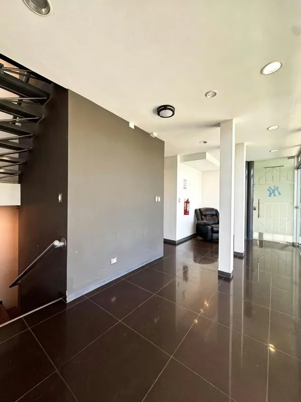 COMMERCIAL INVESTMENT OPPORTUNITY FOR SALE IN SANTA ANA*, photo 5