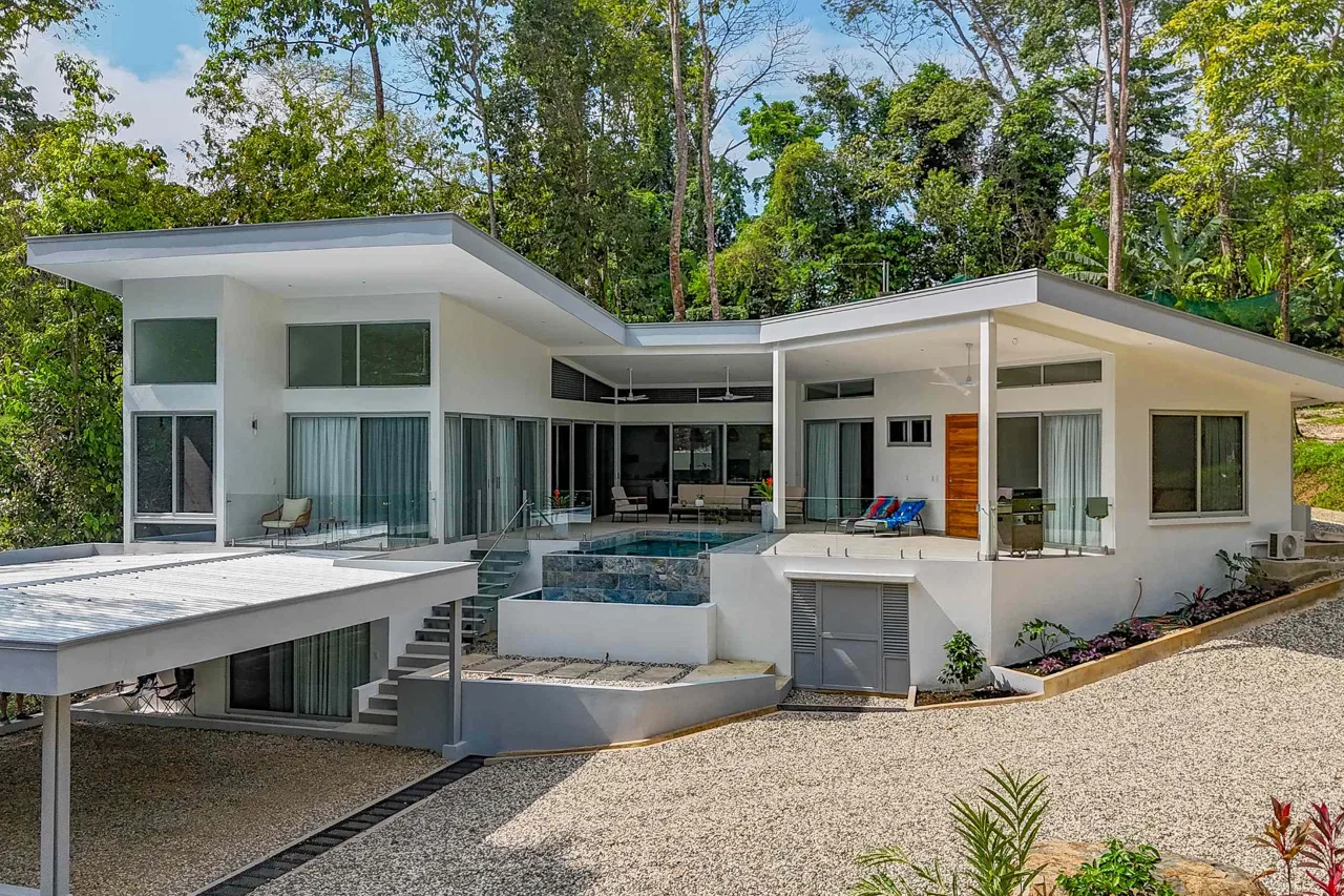 Exclusive, Sunny Ridge-Top 4-Bedroom Designer Home with Unforgettable Mountain & Jungle Views in Uvita Costa Rica