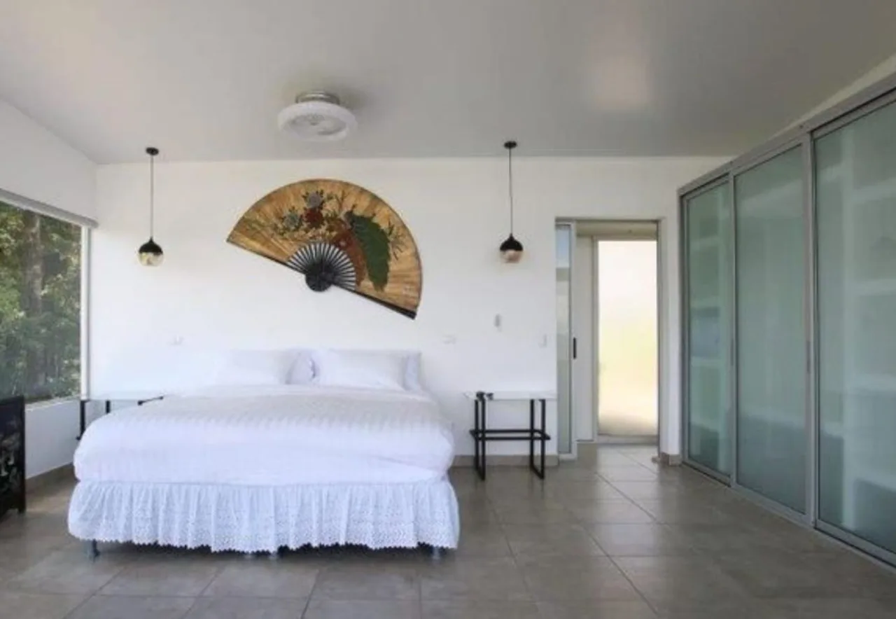 Architectural Mountain Hospitality Estate with Six Private Villas, Indoor Pool &amp; Panoramic Lake Arenal Views, photo 14