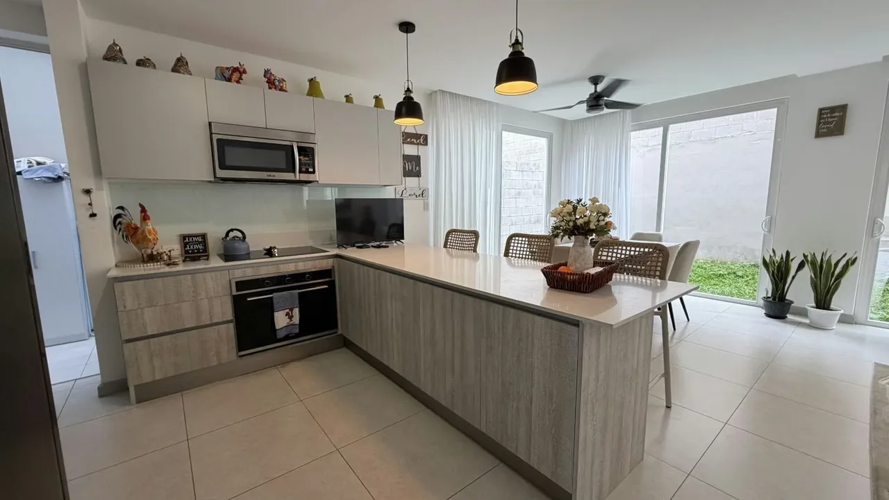 Casa en venta en Condominio Nasara, Piedades de Santa Ana | 3 habitaciones, patio y 3 parqueos, photo 11