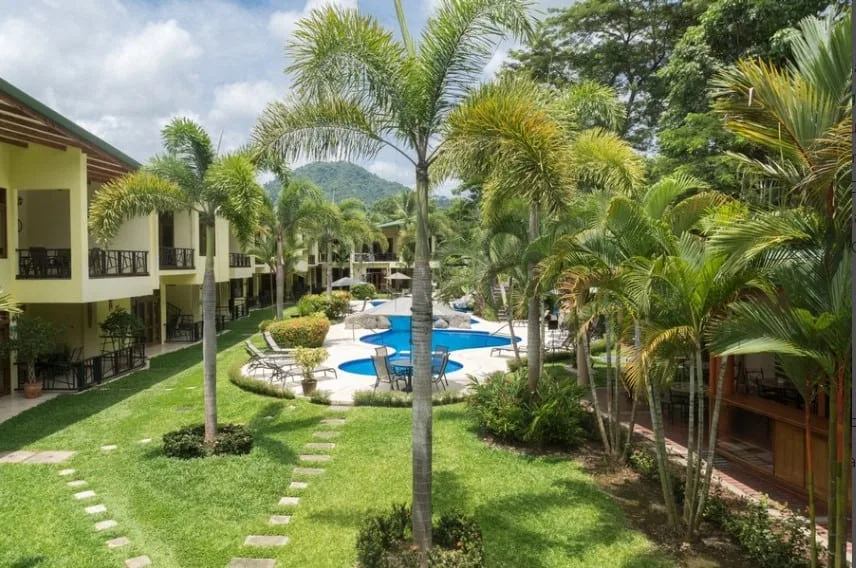 Fully furnished near the beach Condo in Club del Cielo! | Costa Rica Real Estate | Jaco Realty