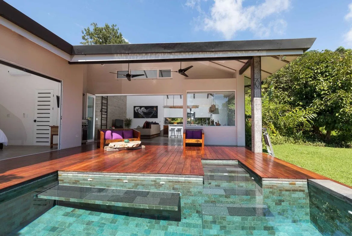CASA CAPUNG PROPERTY WITH TWO BEDROOM AND MOUNTAIN VIEWS, IN ESCALERAS – 0.28 ACRES, photo 4