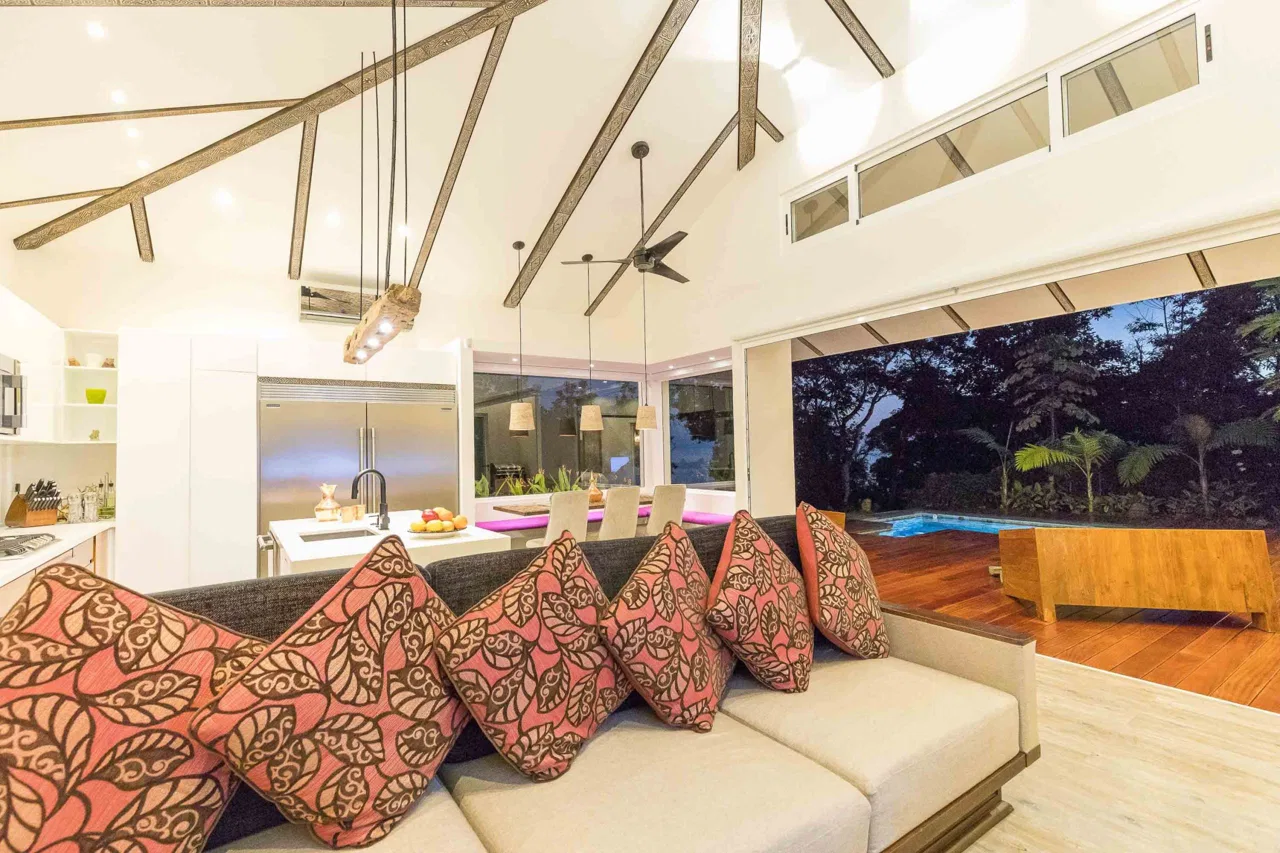 CASA CAPUNG PROPERTY WITH TWO BEDROOM AND MOUNTAIN VIEWS, IN ESCALERAS – 0.28 ACRES, photo 5