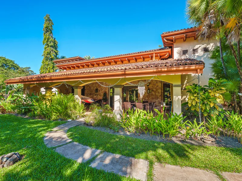 7 Bed Single Family Homes For Sale in Playa Negra, photo 7