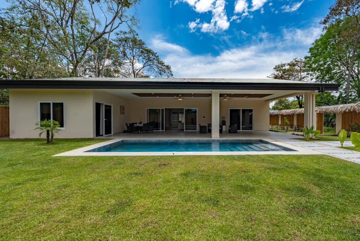 LUXURY PROPERTY WITH THREE BEDROOMS NEAR TO THE TOWN, IN BAHIA BALLENA – 0.15 ACRES, photo 2