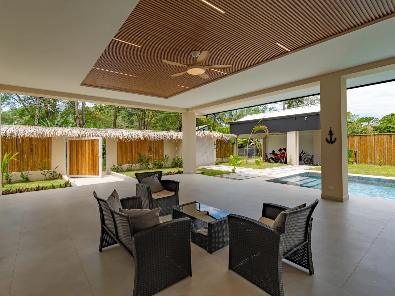 LUXURY PROPERTY WITH THREE BEDROOMS NEAR TO THE TOWN, IN BAHIA BALLENA – 0.15 ACRES, photo 11