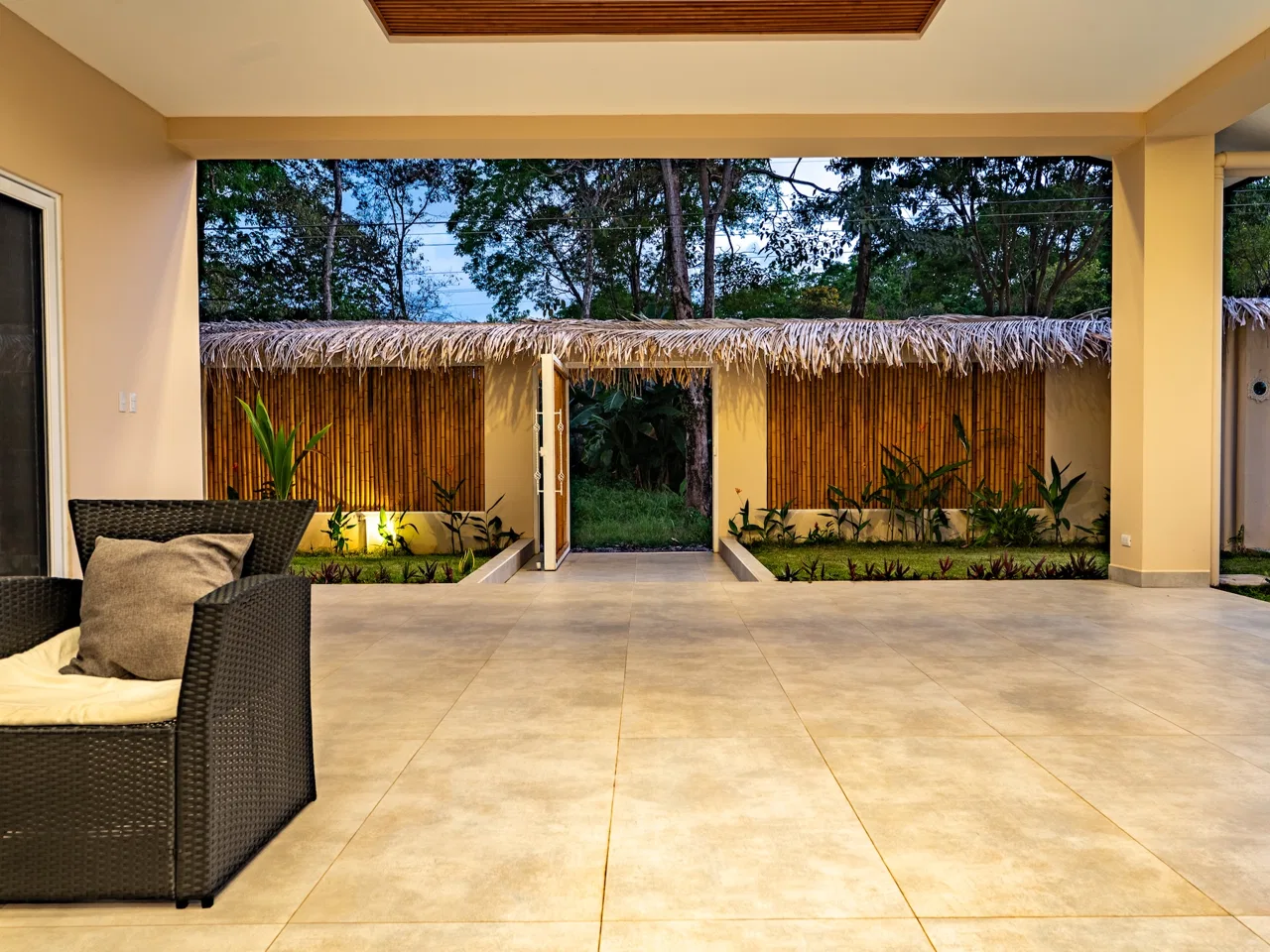LUXURY PROPERTY WITH THREE BEDROOMS NEAR TO THE TOWN, IN BAHIA BALLENA – 0.15 ACRES, photo 13