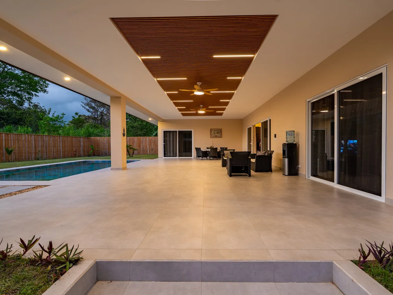 LUXURY PROPERTY WITH THREE BEDROOMS NEAR TO THE TOWN, IN BAHIA BALLENA – 0.15 ACRES, photo 9