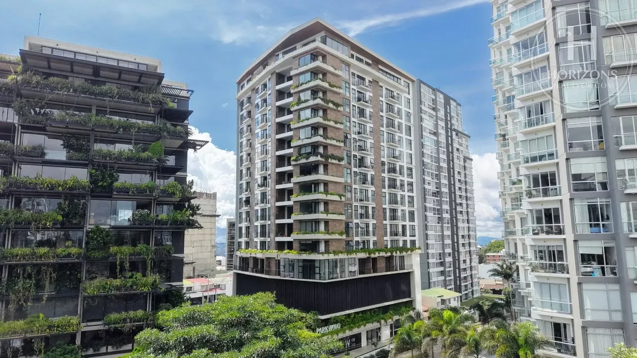 Apartamento para estrenar – Sexto piso – 75 m² de construcción – 2 habitaciones – 2 baños – Walk-in closet – Balcón con vista al Parque ...