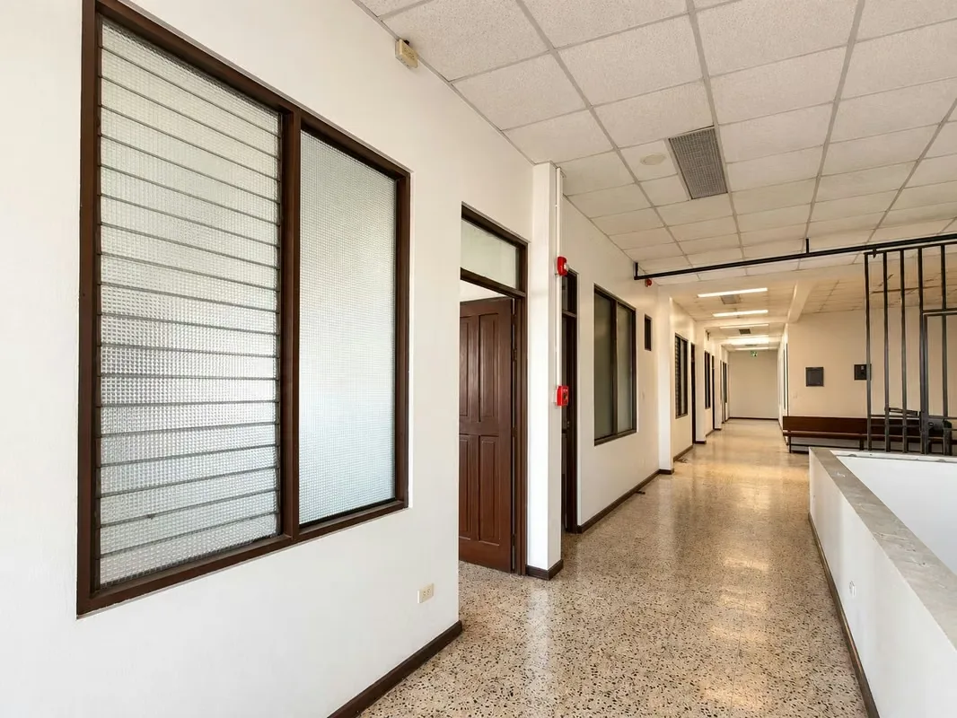 EDIFICIO CORPORATIVO EN ALQUILER | HEREDIA CENTRO | 1000 m2