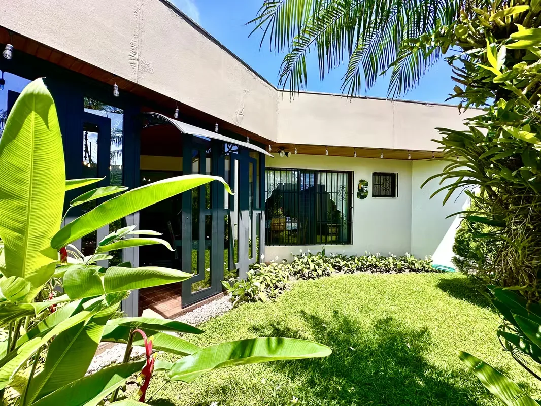 Casa en Venta en Sabana Sur – Uso Mixto