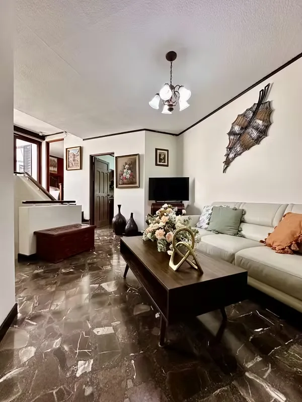 Casa en Venta en Sabana Sur – Uso Mixto, photo 2